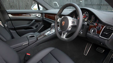 New Porsche Panamera Turbo interior dashboard