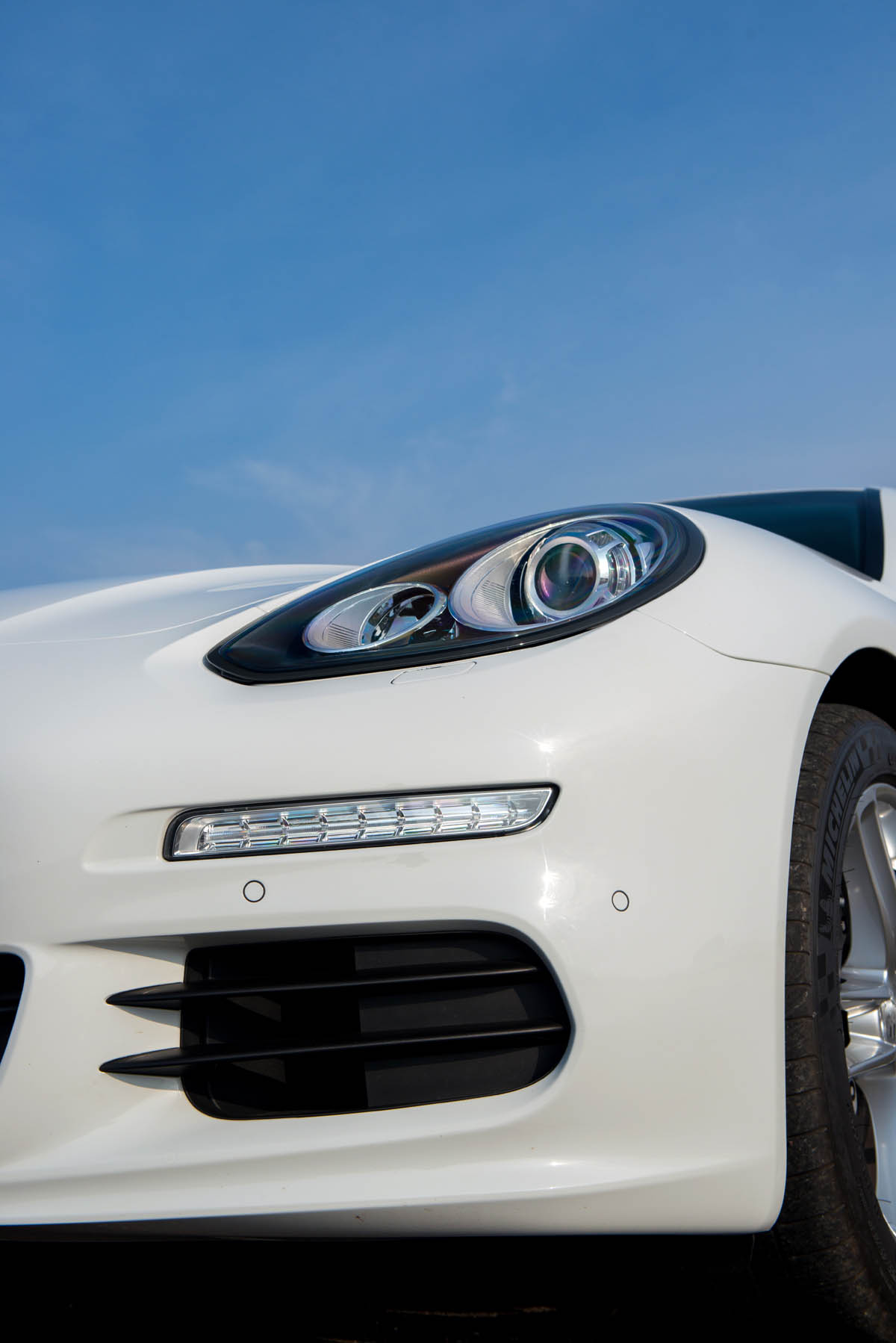 Porsche Panamera Diesel LED lights