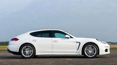 Porsche Panamera Diesel side profile
