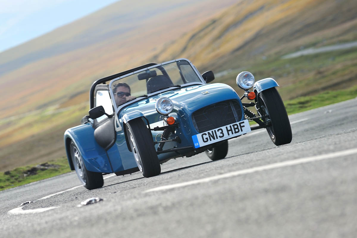 Caterham Seven 160 drift sideways