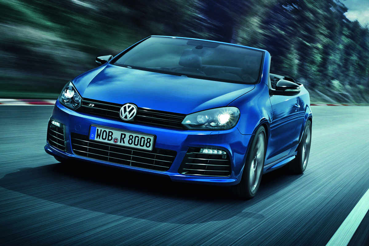 VW Golf R Cabriolet blue
