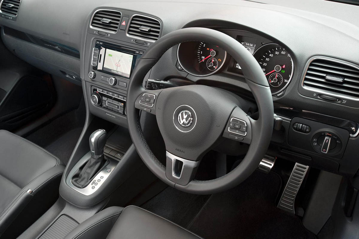 VW Golf Cabriolet interior dashboard