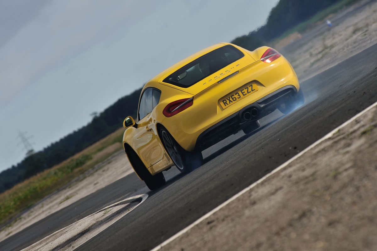 Porsche Cayman S drift TCOTY