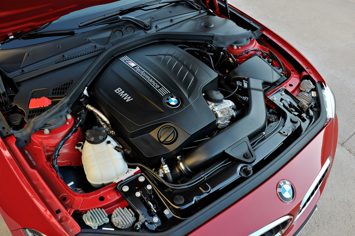 BMW 2-series coupe twinpower engine