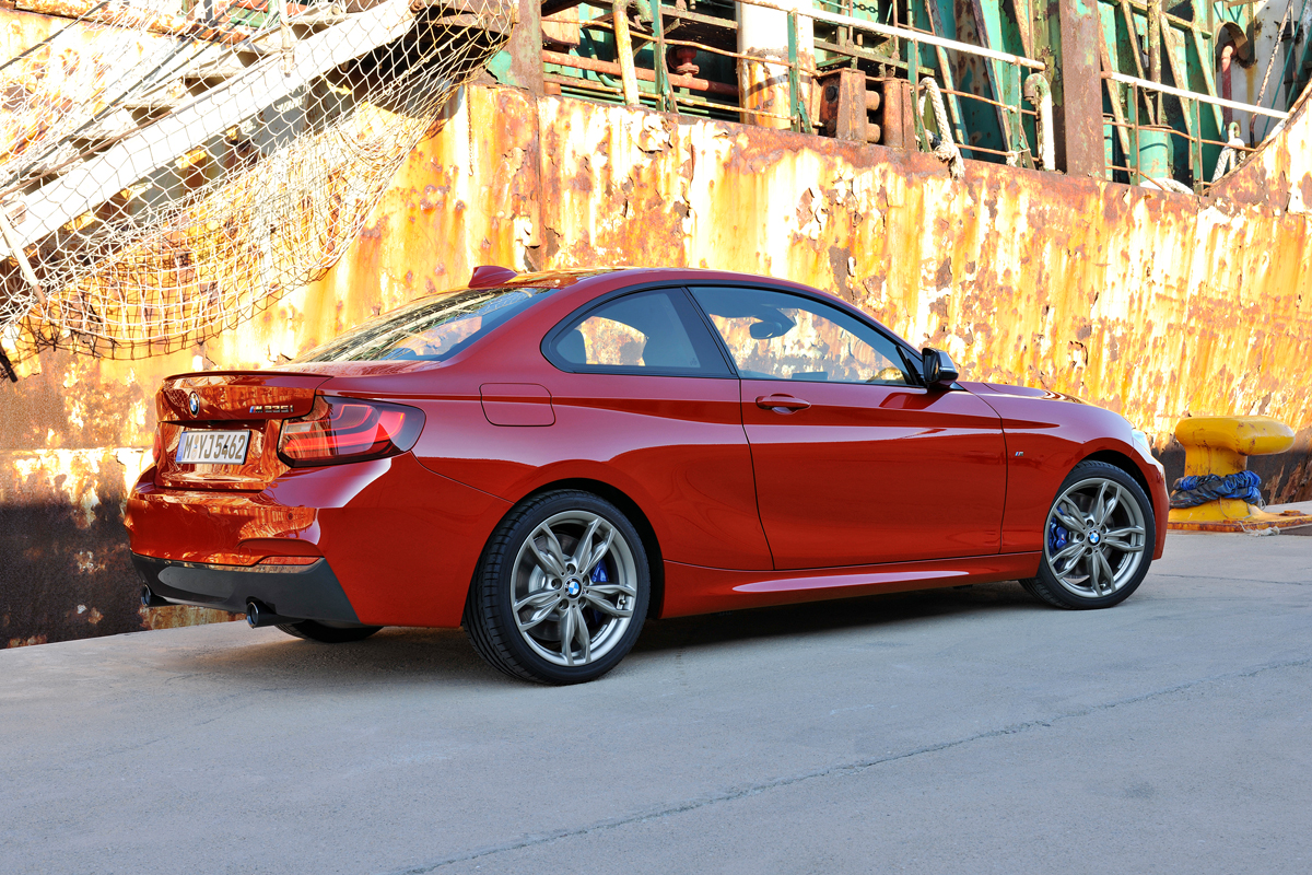 BMW 2-series coupe red rear
