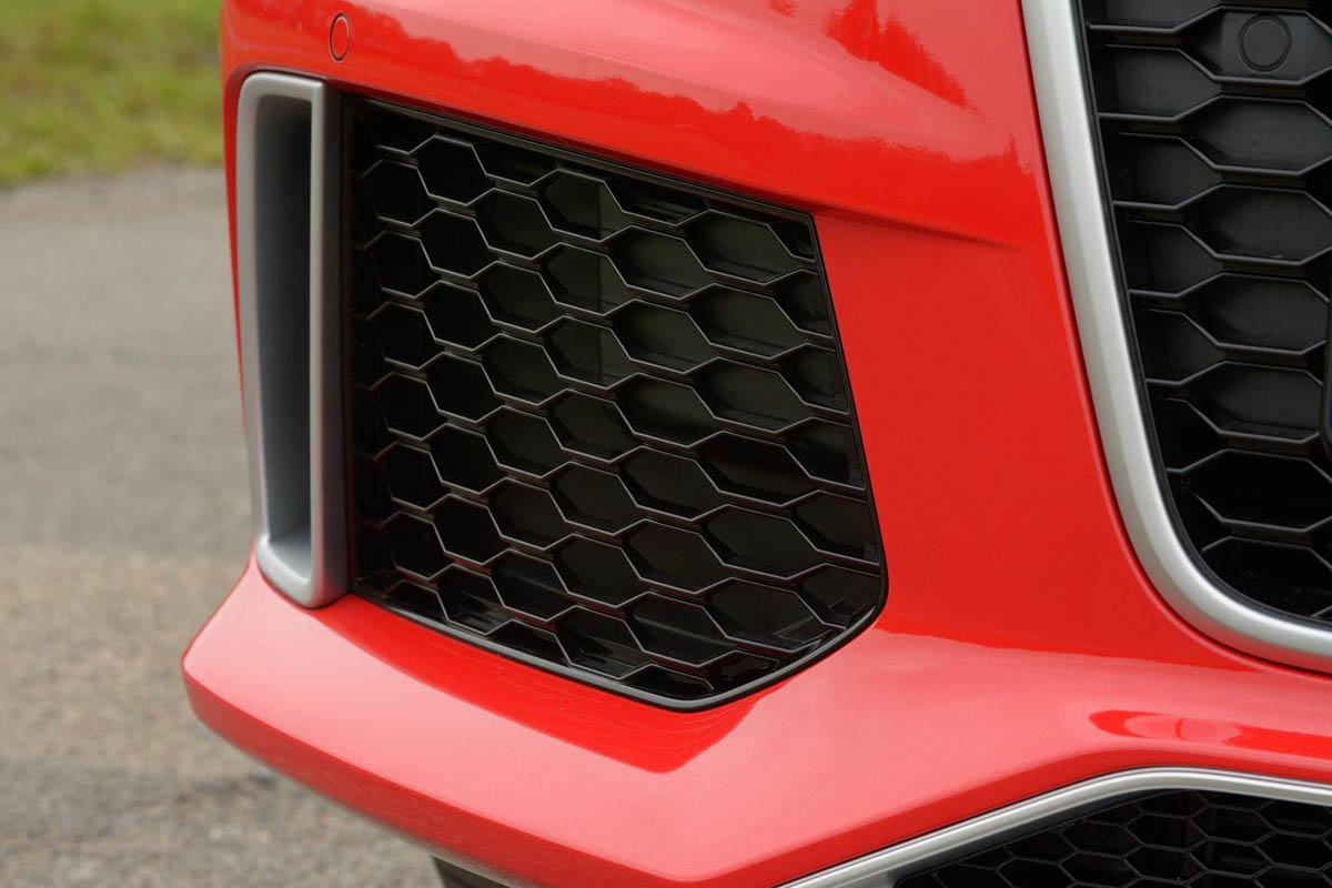 Audi RS Q3 air intake