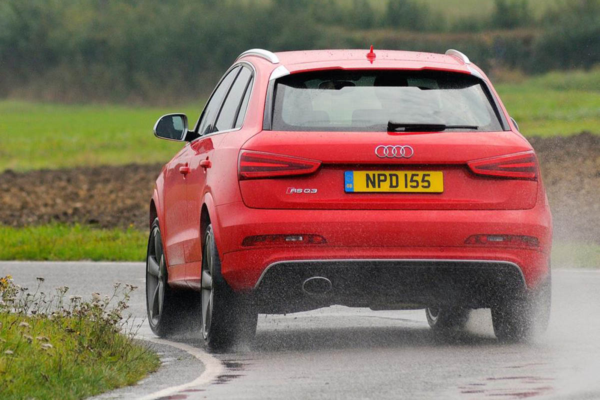 Audi RS Q3 rear cornering