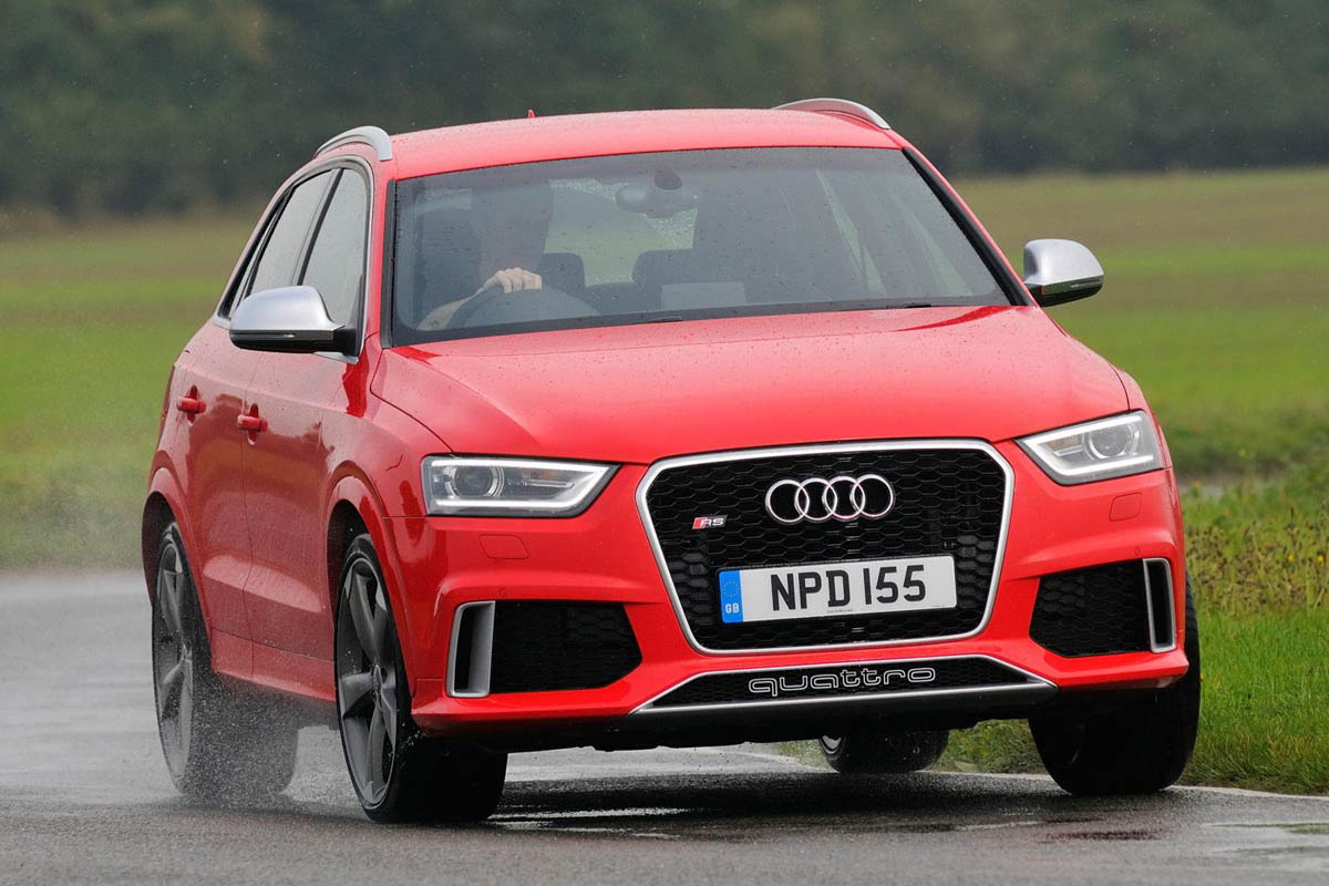 Audi RS Q3 front cornering