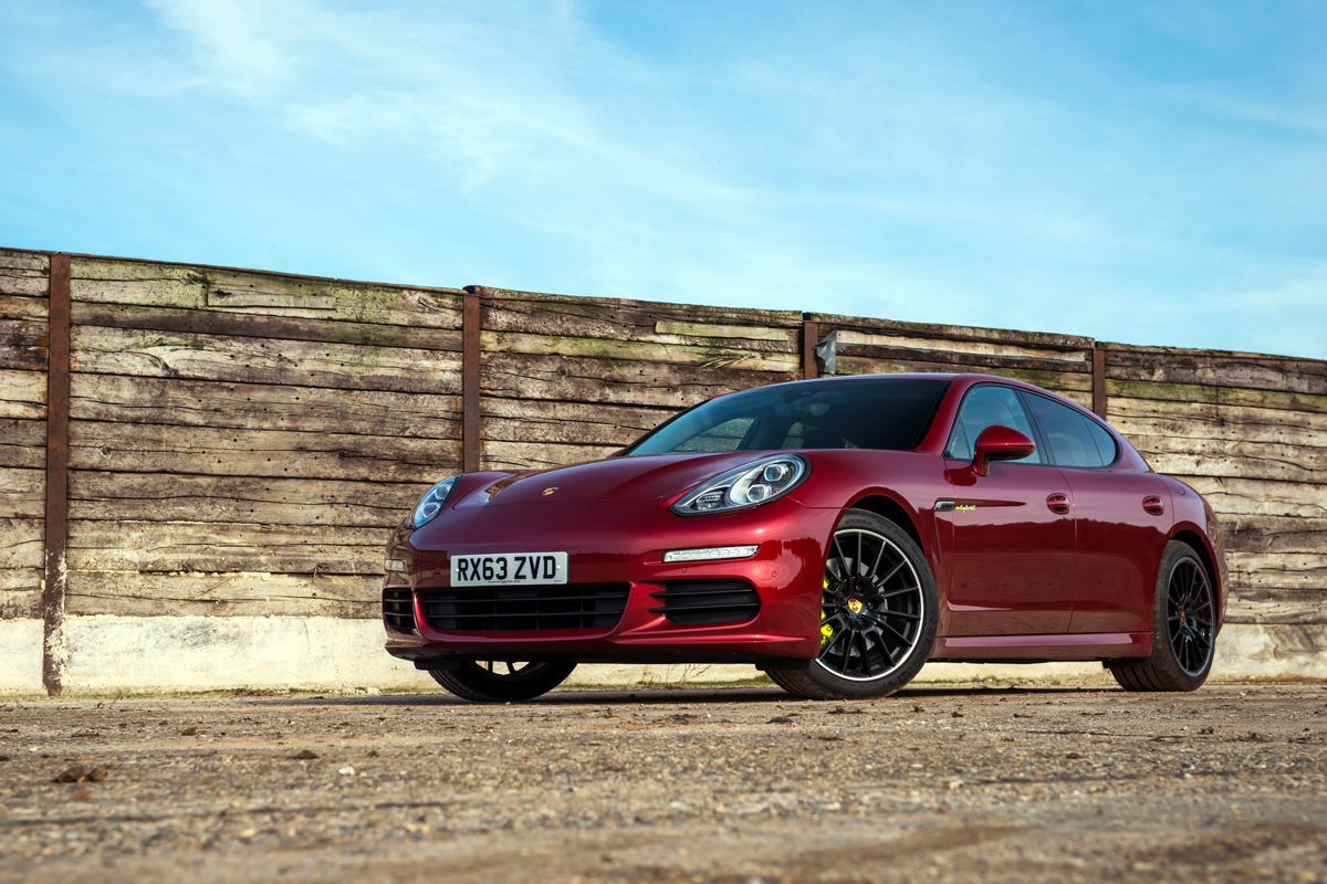 Porsche Panamera S E-Hybrid red front