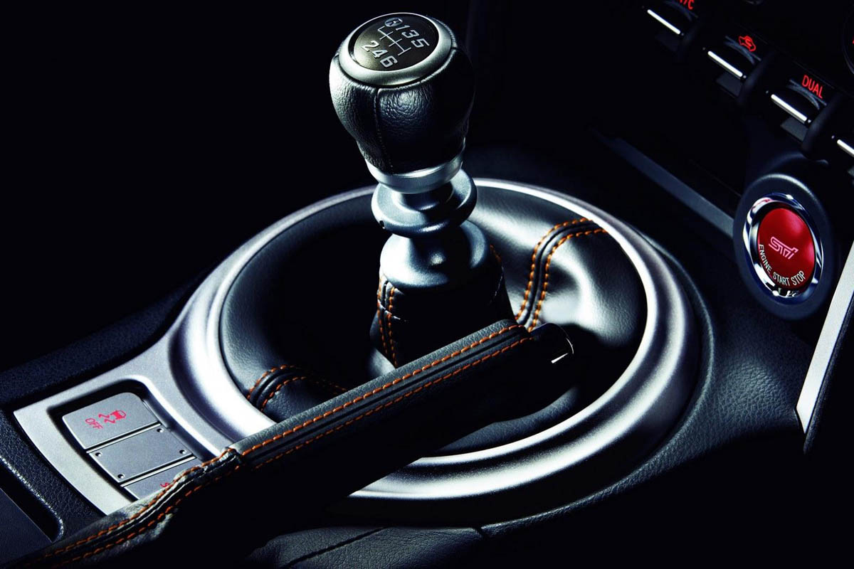 Subaru BRZ Premium Sport Edition gear stick stitching