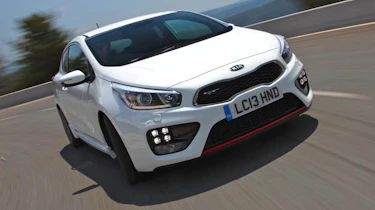 Kia Proceed GT white
