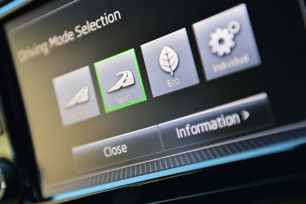 Skoda Octavia vRS driver profile select