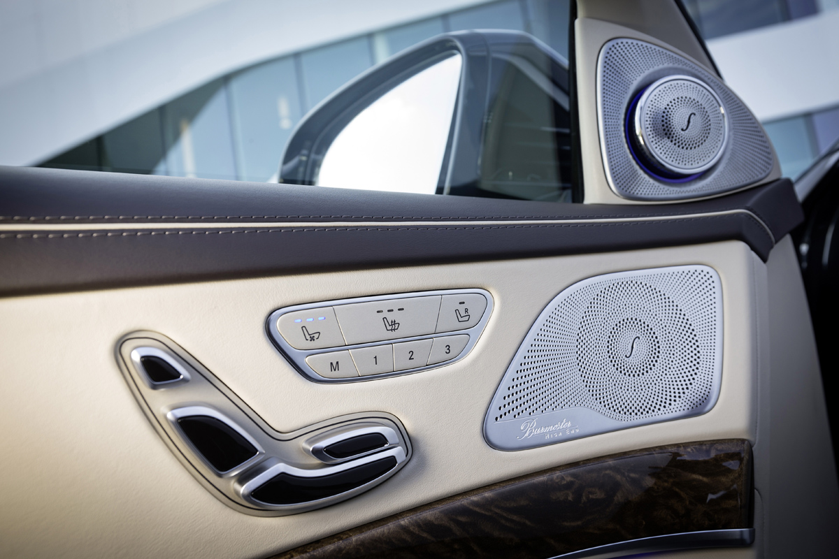 Mercedes S65 AMG speakers