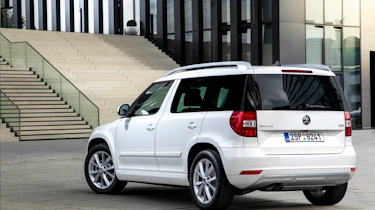 Skoda Yeti City white rear