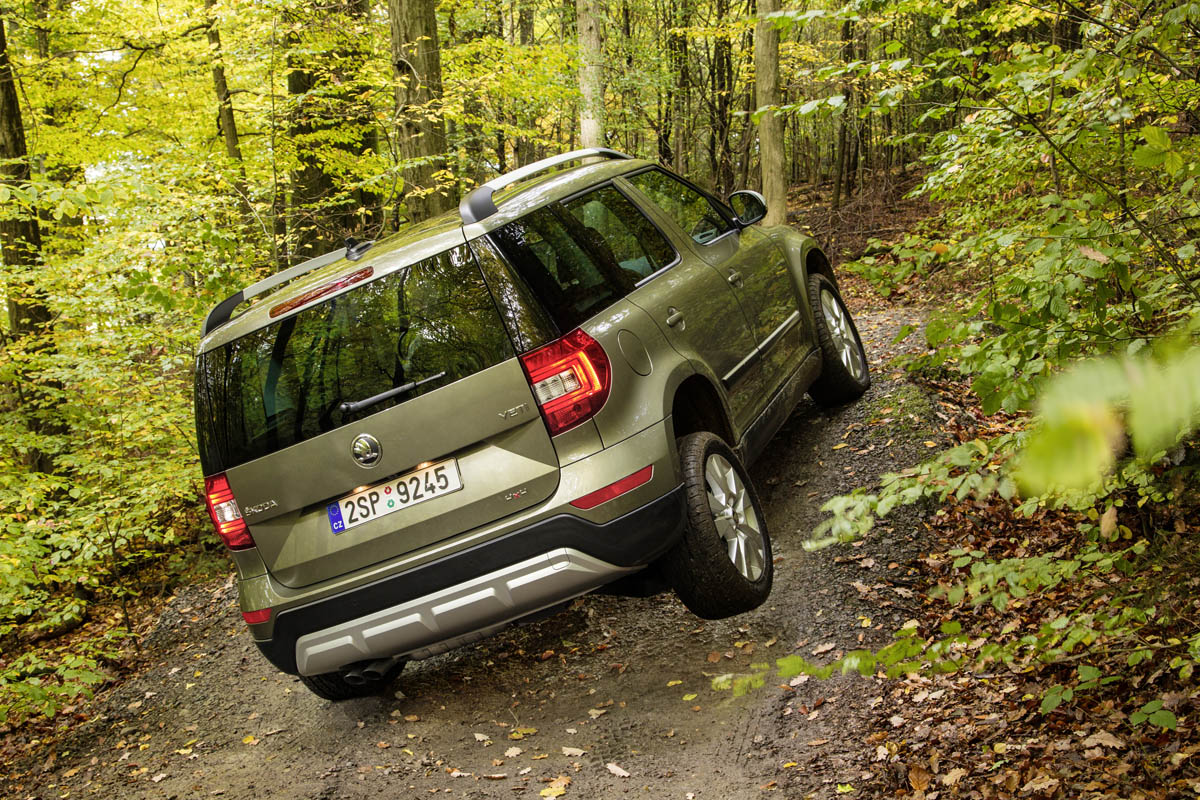 Skoda Yeti Outdoor off roading rear