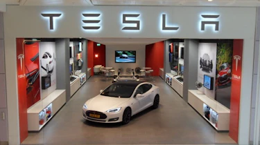Tesla Model S launched in the UK