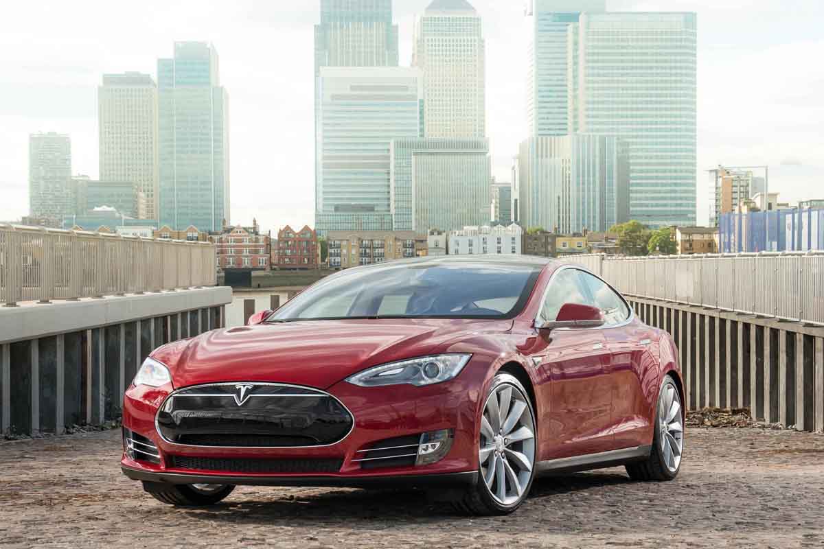 Tesla Model S launched in the UK