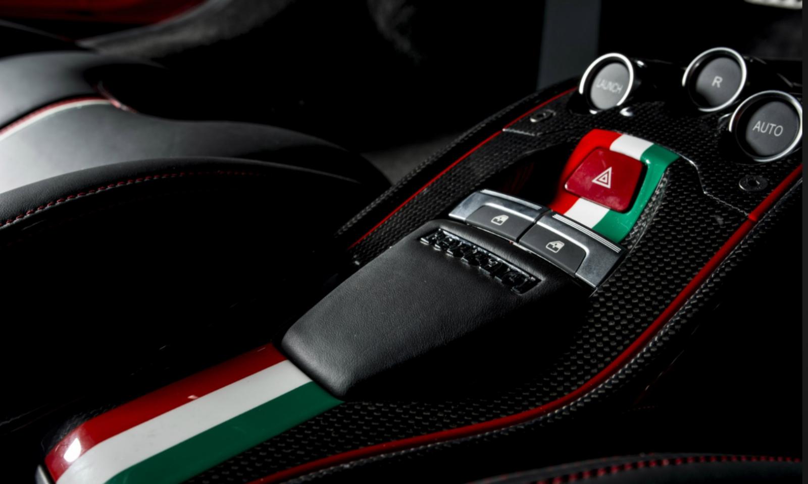 Ferrari 458 Italia Niki Lauda centre console stripes