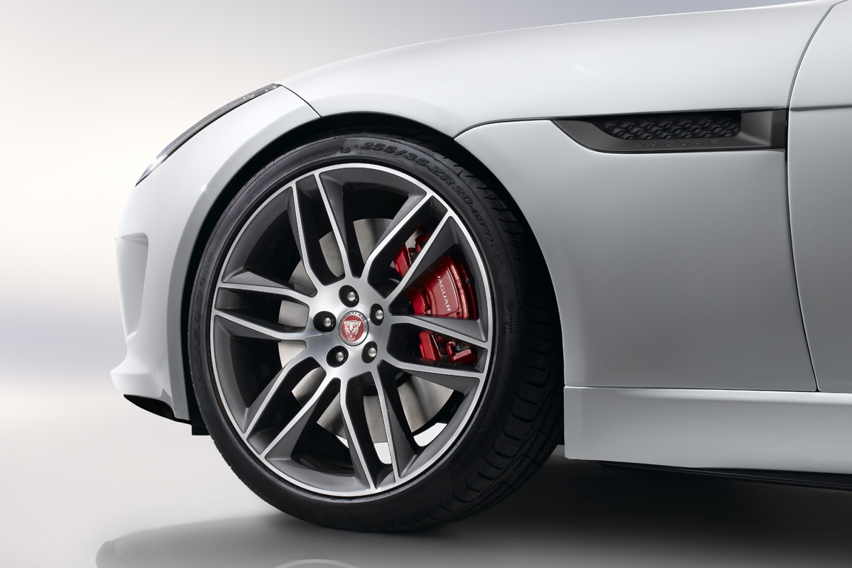 Jaguar F-type R Coupe brakes and alloy wheel