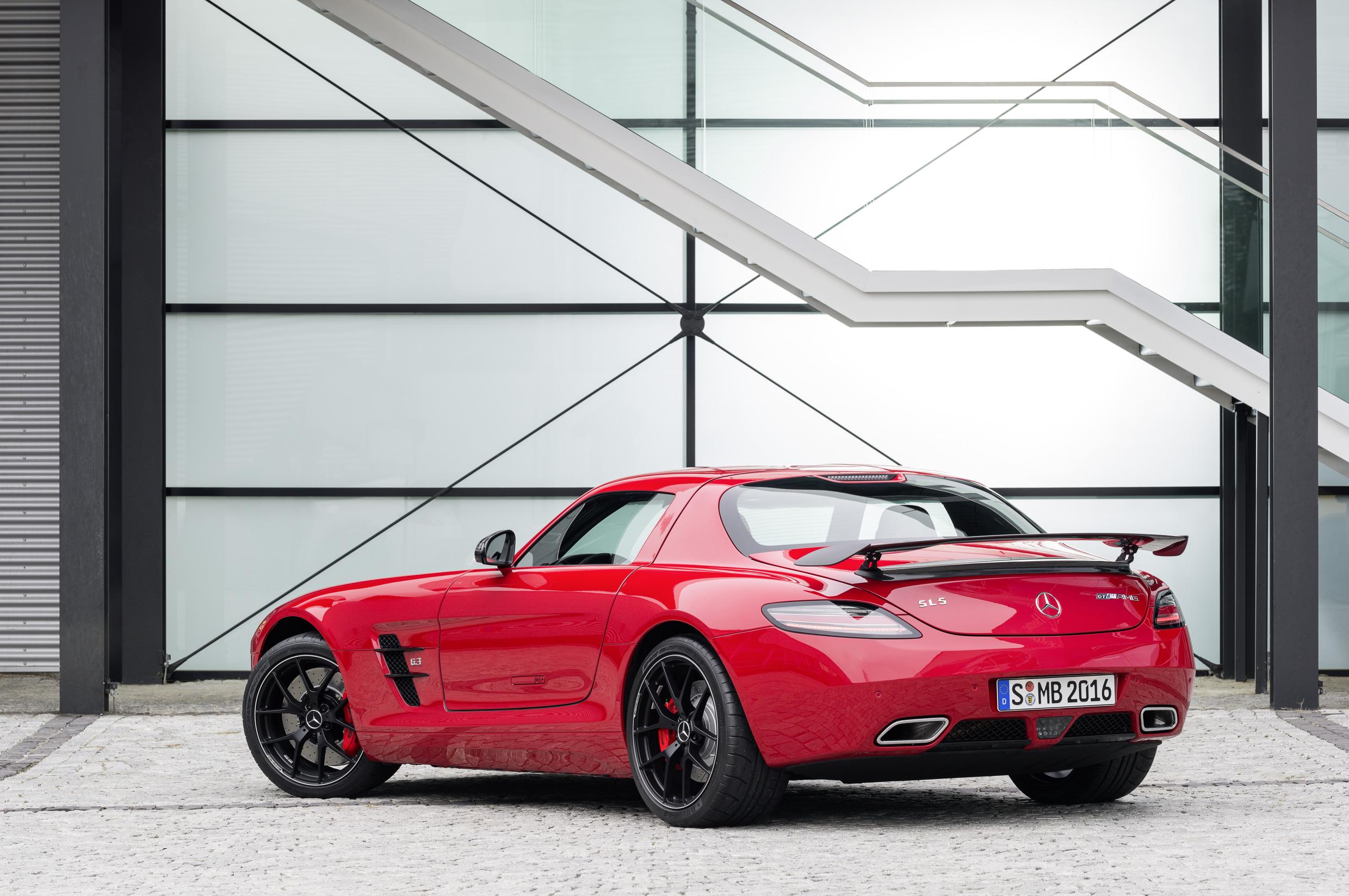 Mercedes SLS AMG GT Final Edition gullwing coupe red