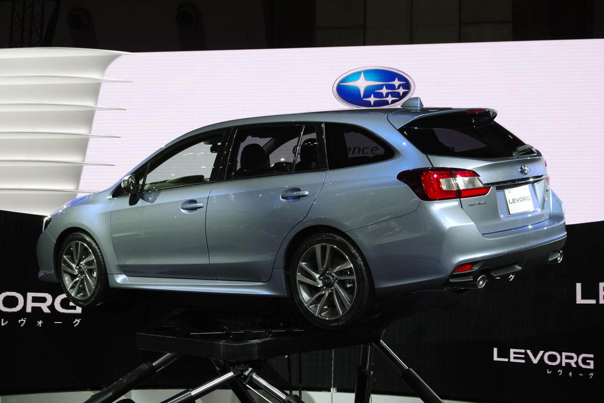 Subaru Levorg concept estate rear