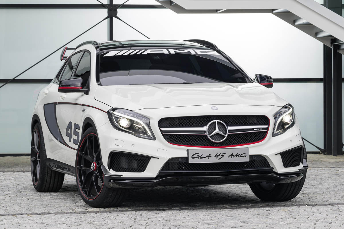 Mercedes GLA45 AMG Concept white