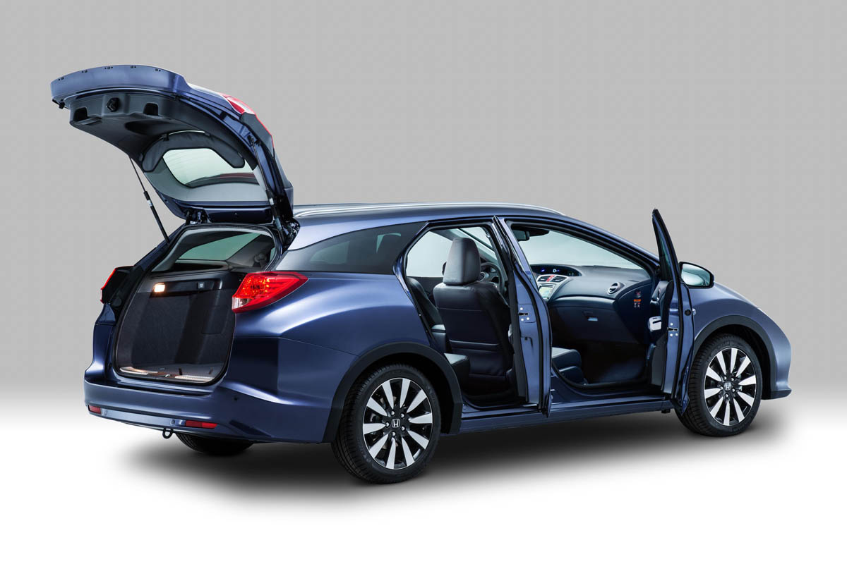 Honda Civic Tourer boot space