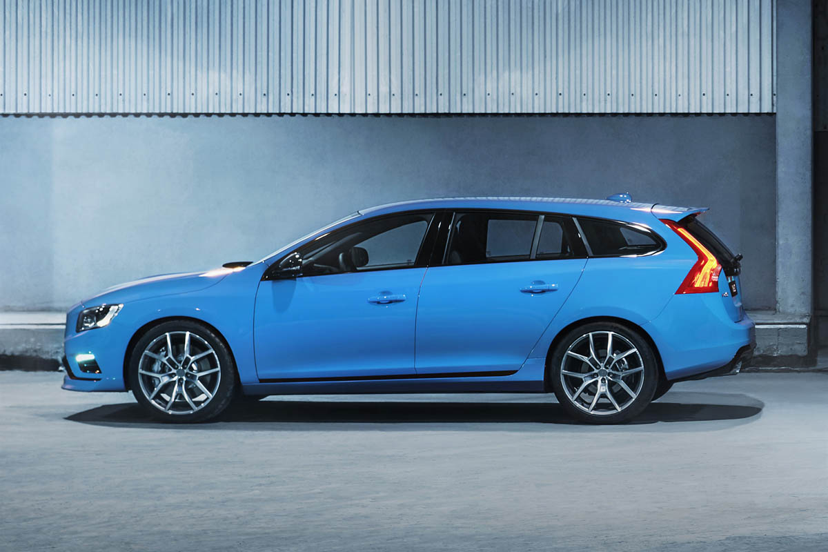 Volvo V60 Polestar blue side profile