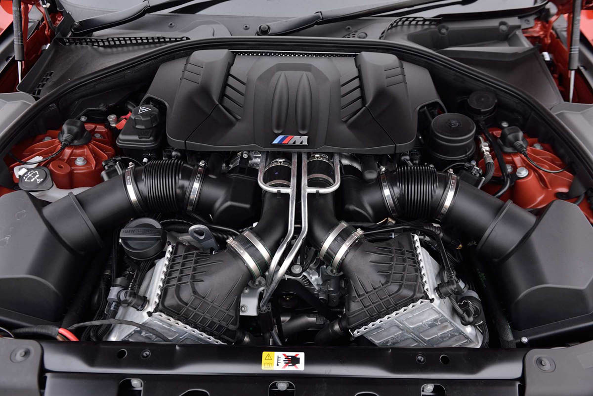 BMW M6 Competition Package twin-turbo V8 engine
