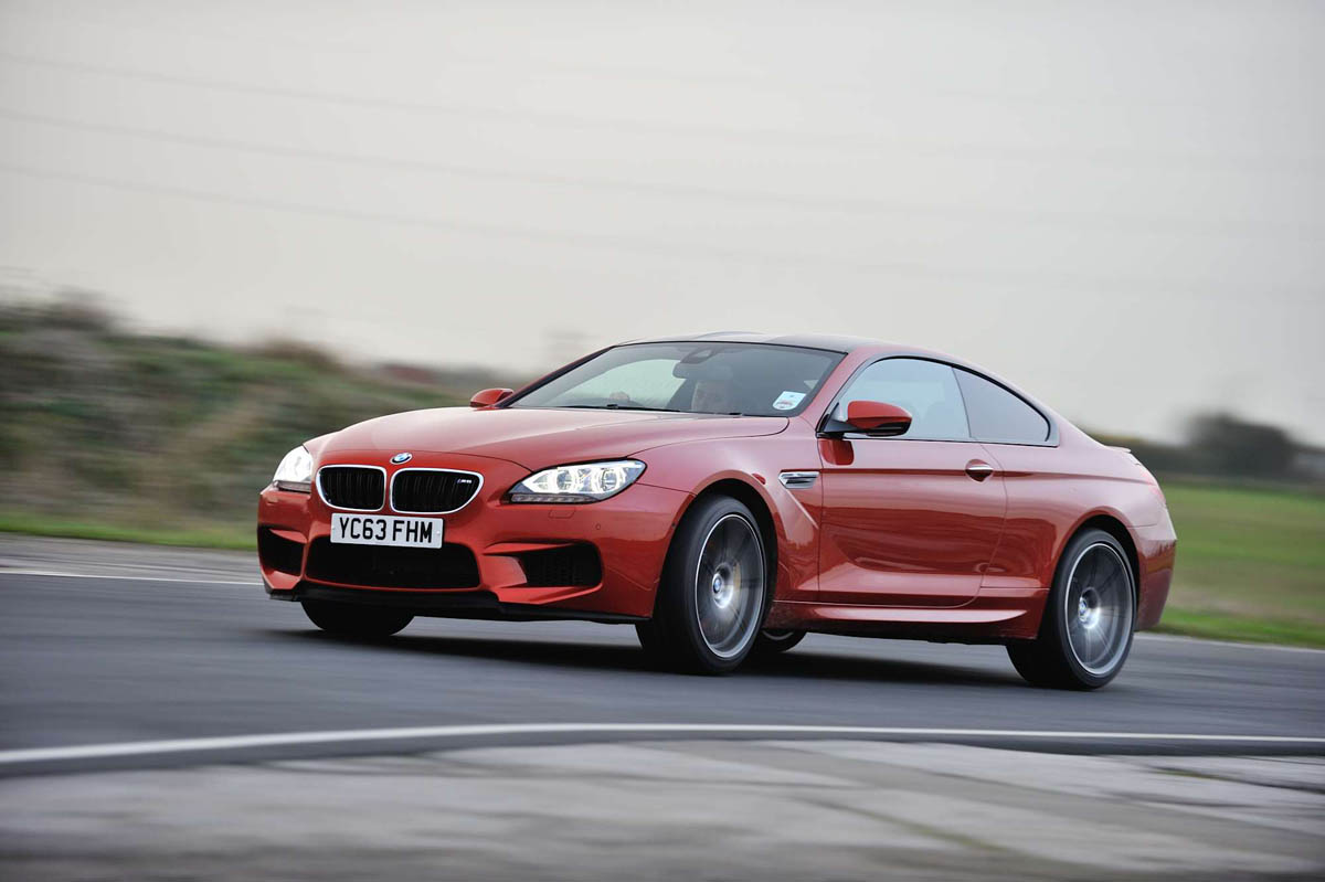 BMW M6 Competition Package orange front