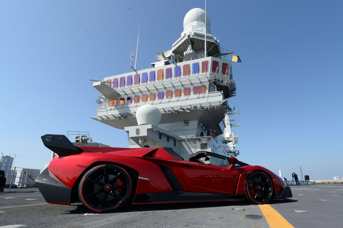 Lamborghini Veneno Roadster aircraft carrier