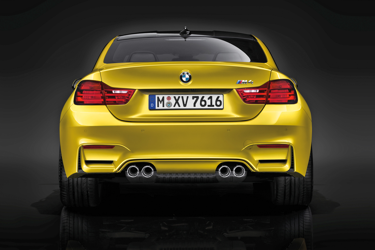 New BMW M4 rear diffuser spoiler