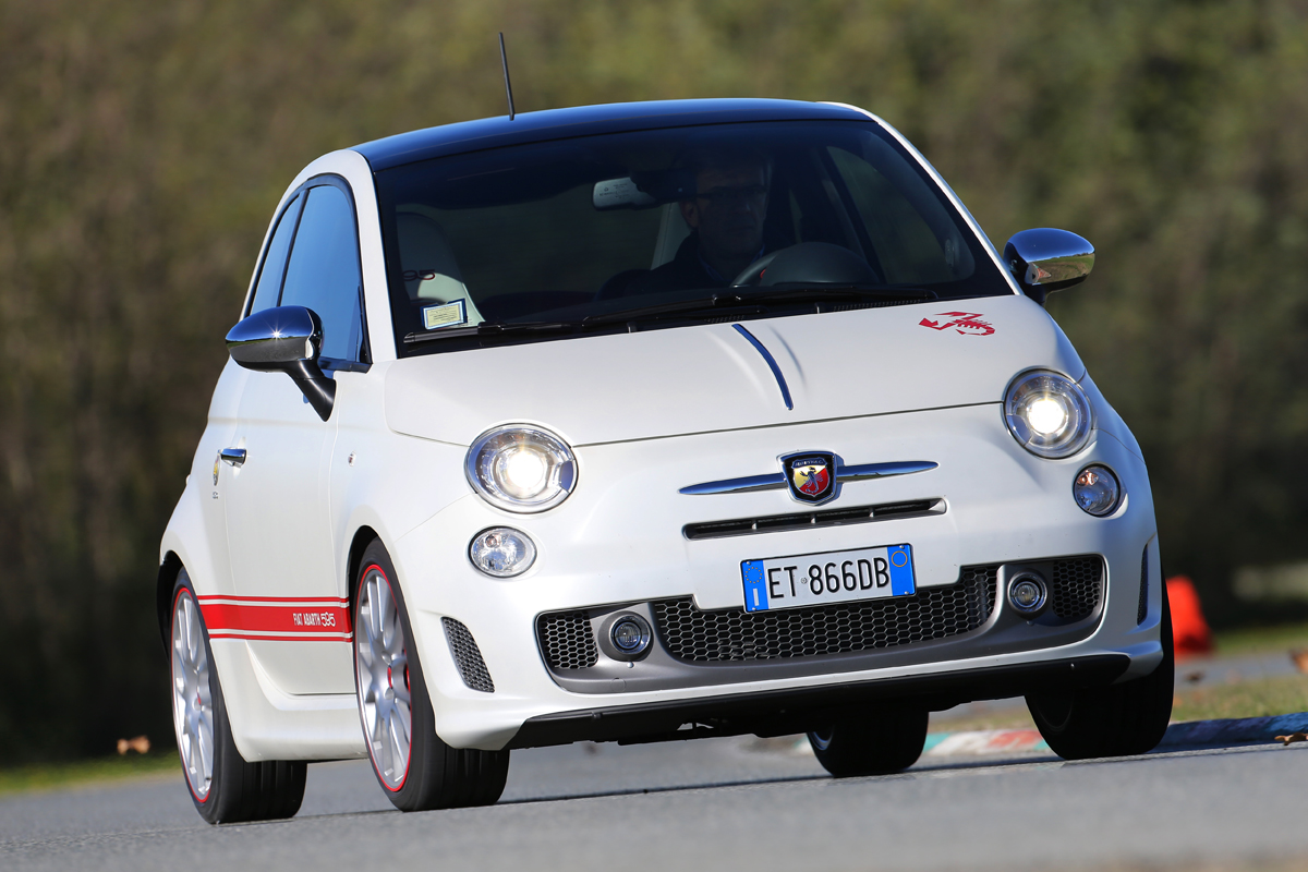 Abarth 595 50th Anniversary red and white front