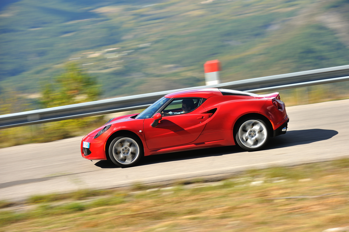 Alfa Romeo 4C review: Best of 2013