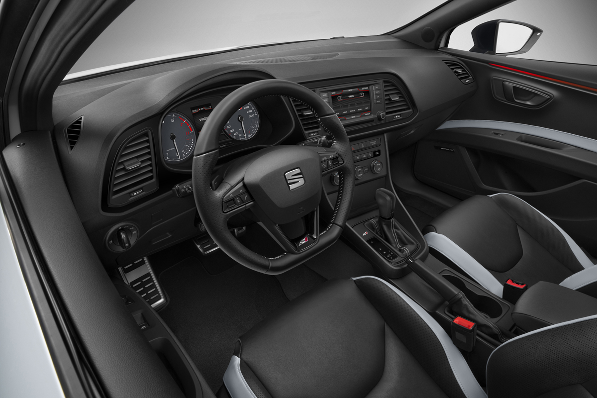 SEAT Leon Cupra 280 interior