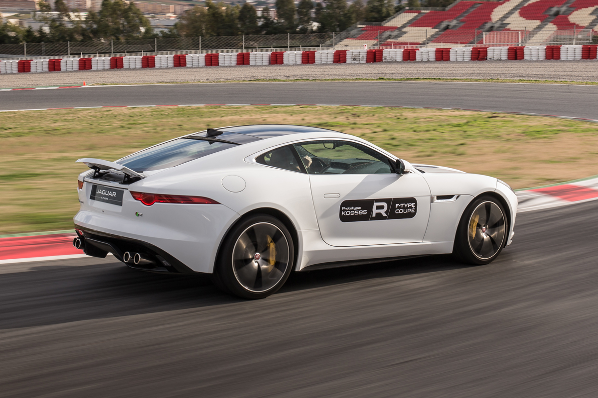Jaguar F-type Coupe R