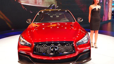 Infiniti Q50 Eau Rouge: Detroit show video