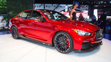 Infiniti Q50 Eau Rouge: Detroit show video