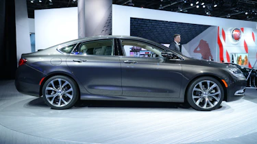 Chrysler 200C launched at Detroit