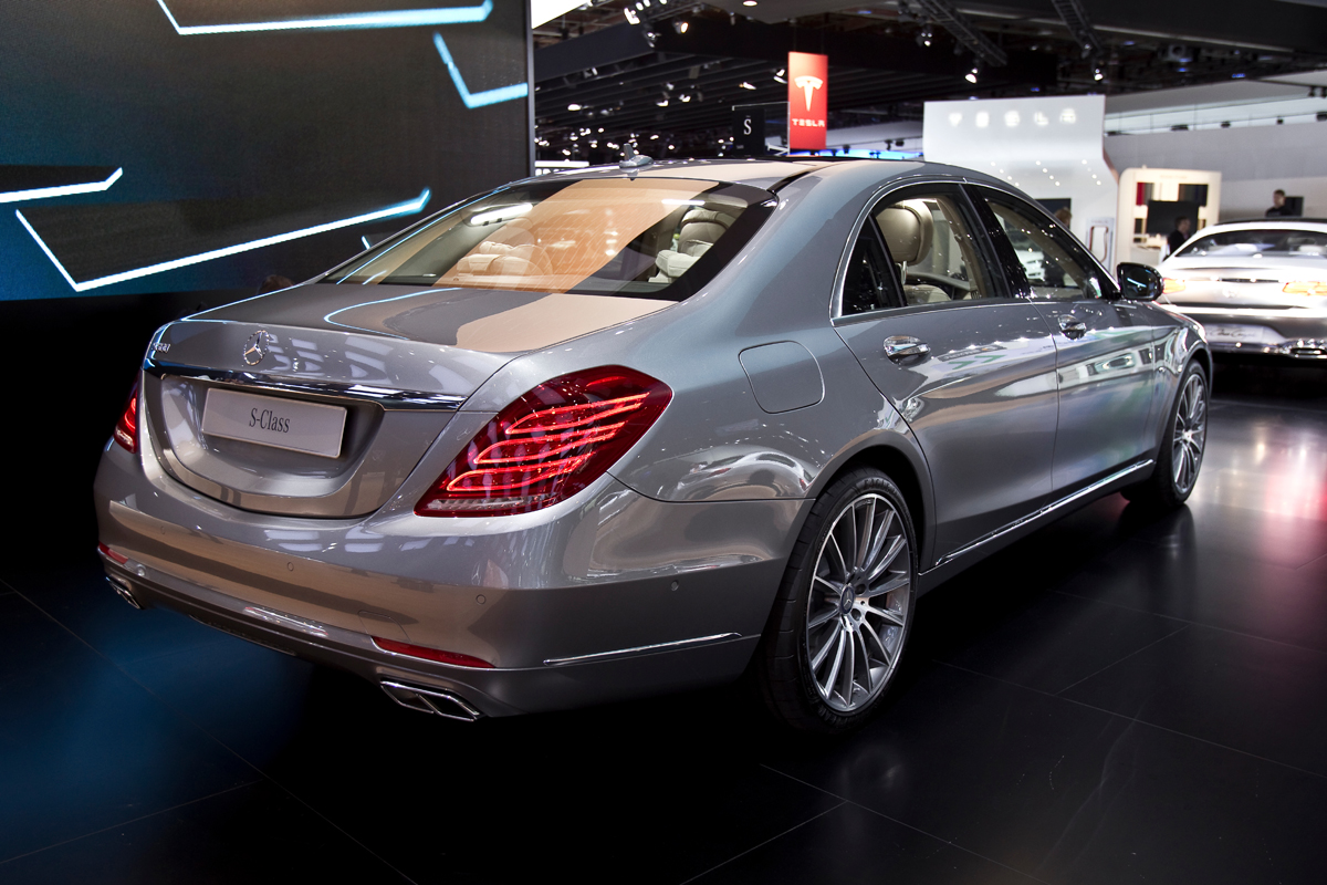 Mercedes-Benz S600 launched at Detroit motor show