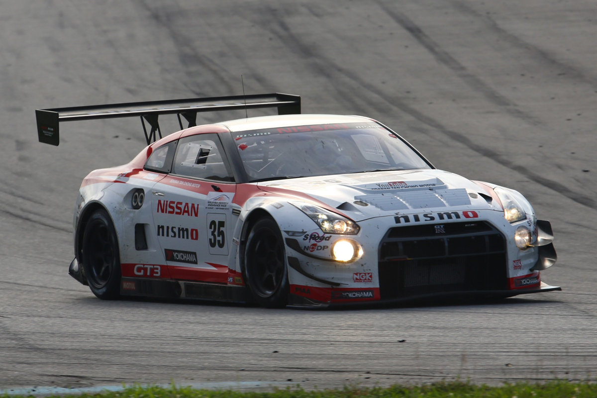 Nissan GT-R returns to Bathurst