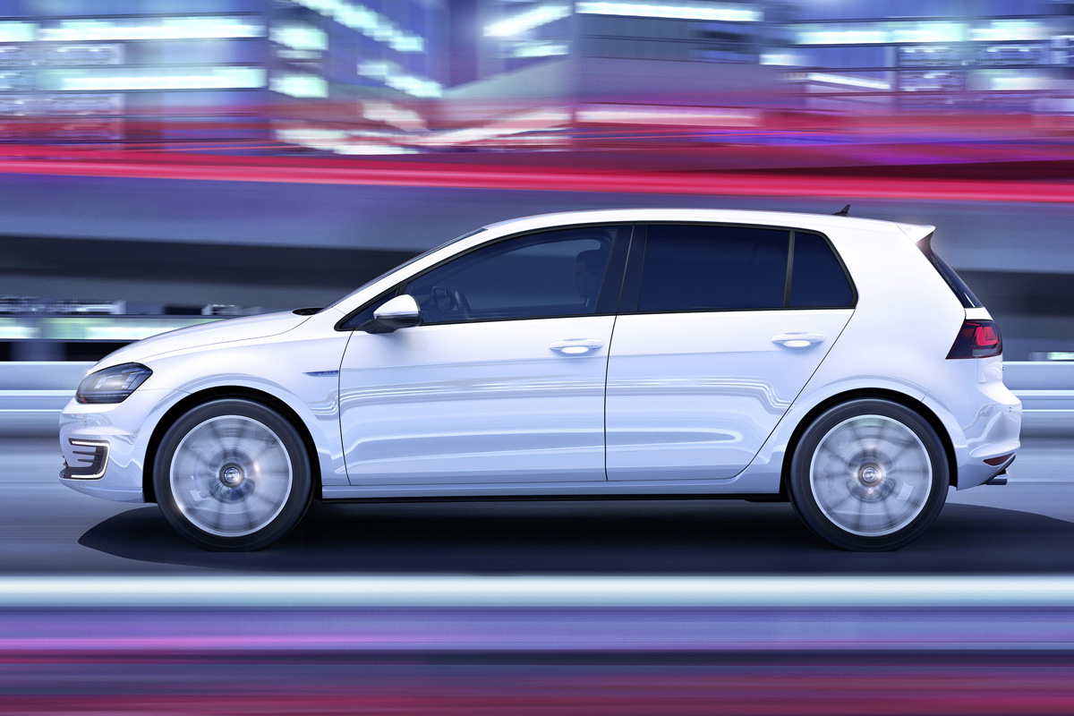 VW Golf GTE side profile