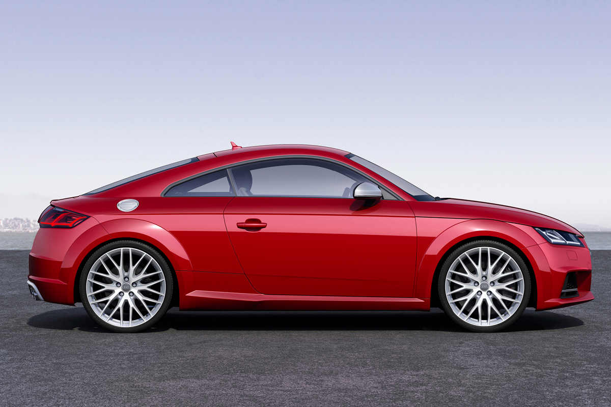 Audi TT and TTS revealed at the Geneva motor show