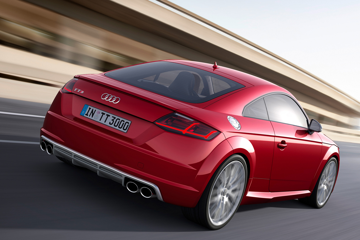 Audi TT and TTS revealed at the Geneva motor show