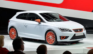 SEAT Leon Cupra 280 smashes FWD Ring record