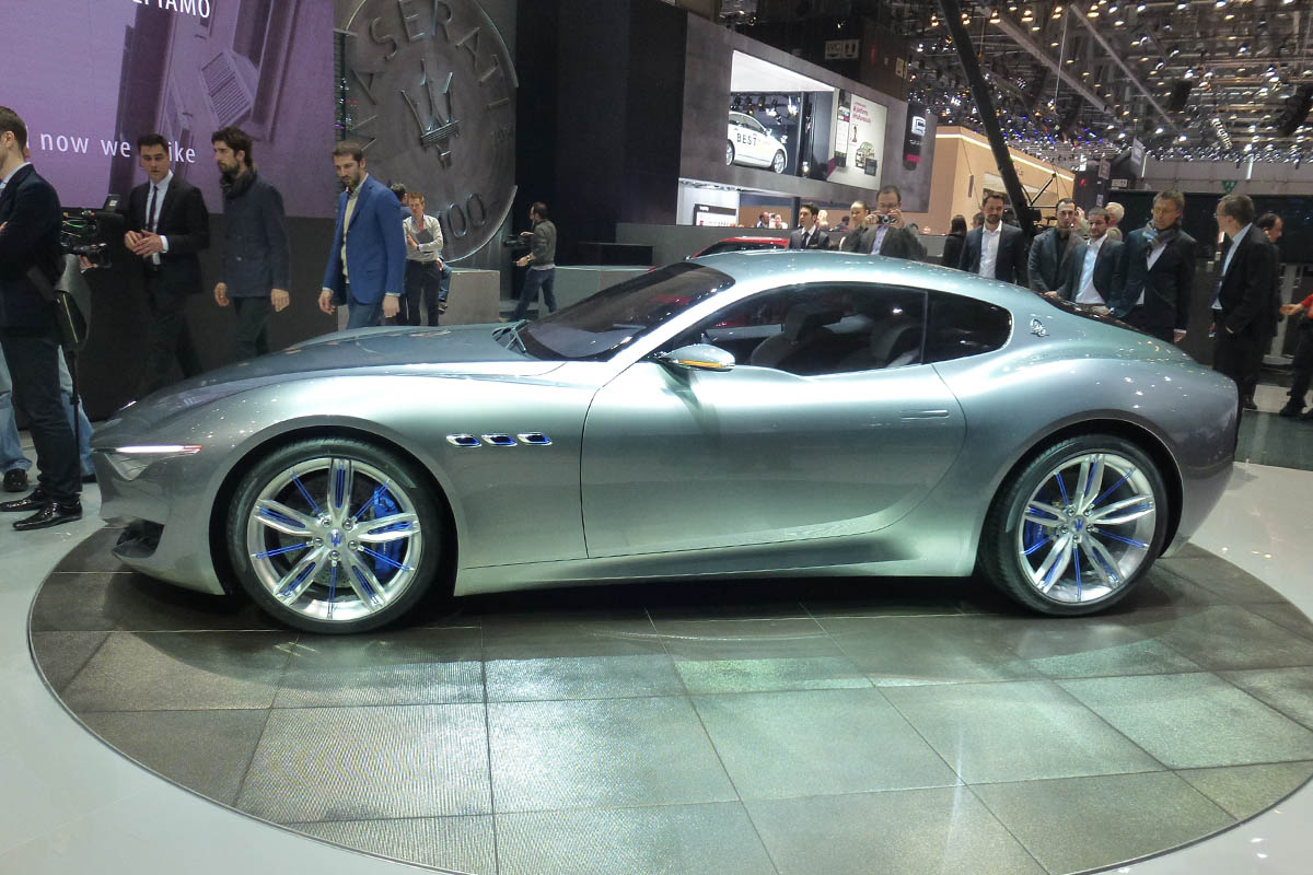 Maserati Alfieri concept side profile