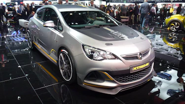 Vauxhall Astra VXR Extreme carbon bonnet