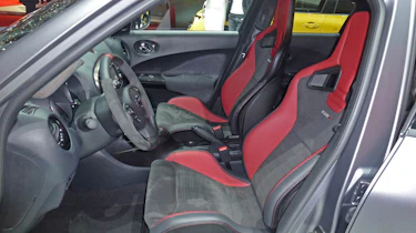 Nissan Juke Nismo RS interior sports seats