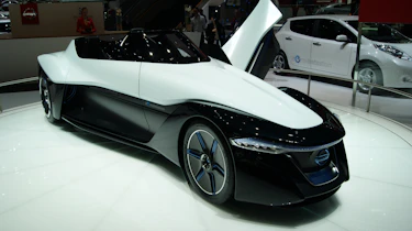 Nissan BladeGlider concept: Geneva 2014