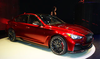 Infiniti Q50 Eau Rouge engine details: Geneva 2014